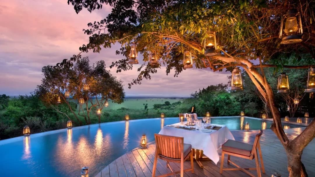 Savanna pool dinner